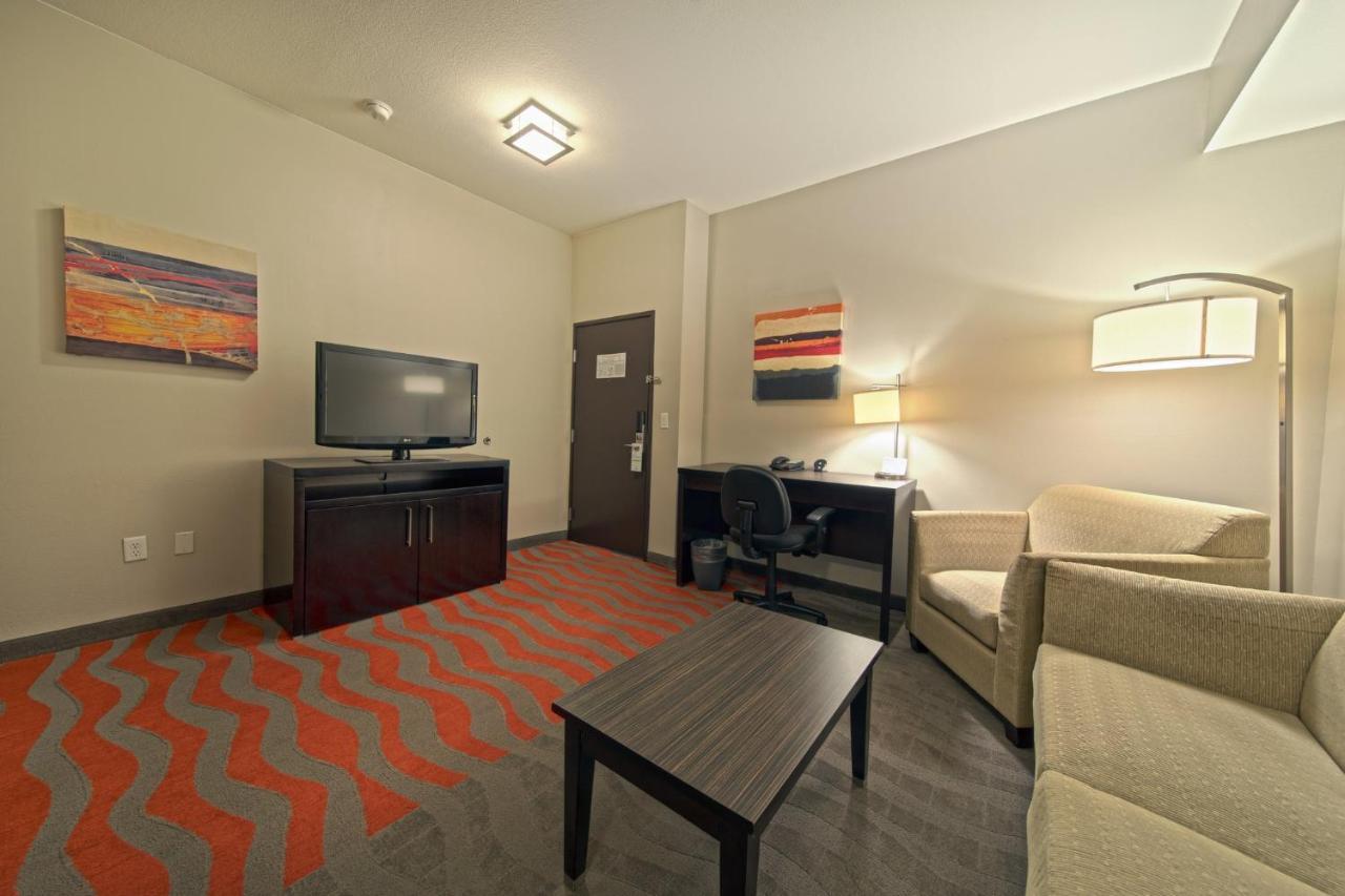 West - Westway Park By Ihg